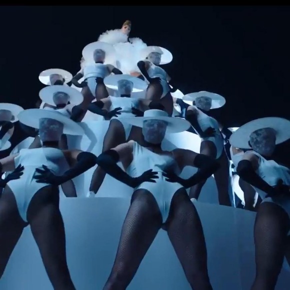 White polkadot fedora hat - Picture 5 of 5